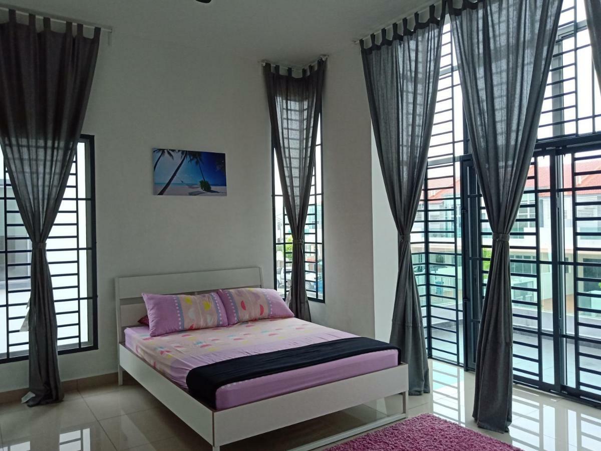 Casuarina Sea Breeze Desaru Apartman Kültér fotó